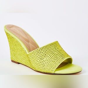 Shoe dazzle Lime Green Wedge Sandals 7.5 BRAND NEW NEVER WORN.